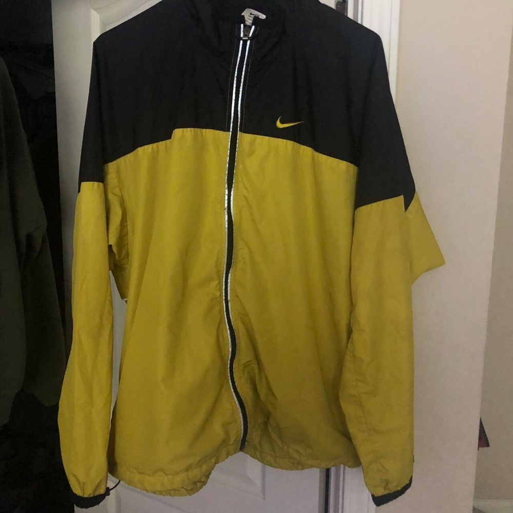 Vintage nike yellow windbreak jacket